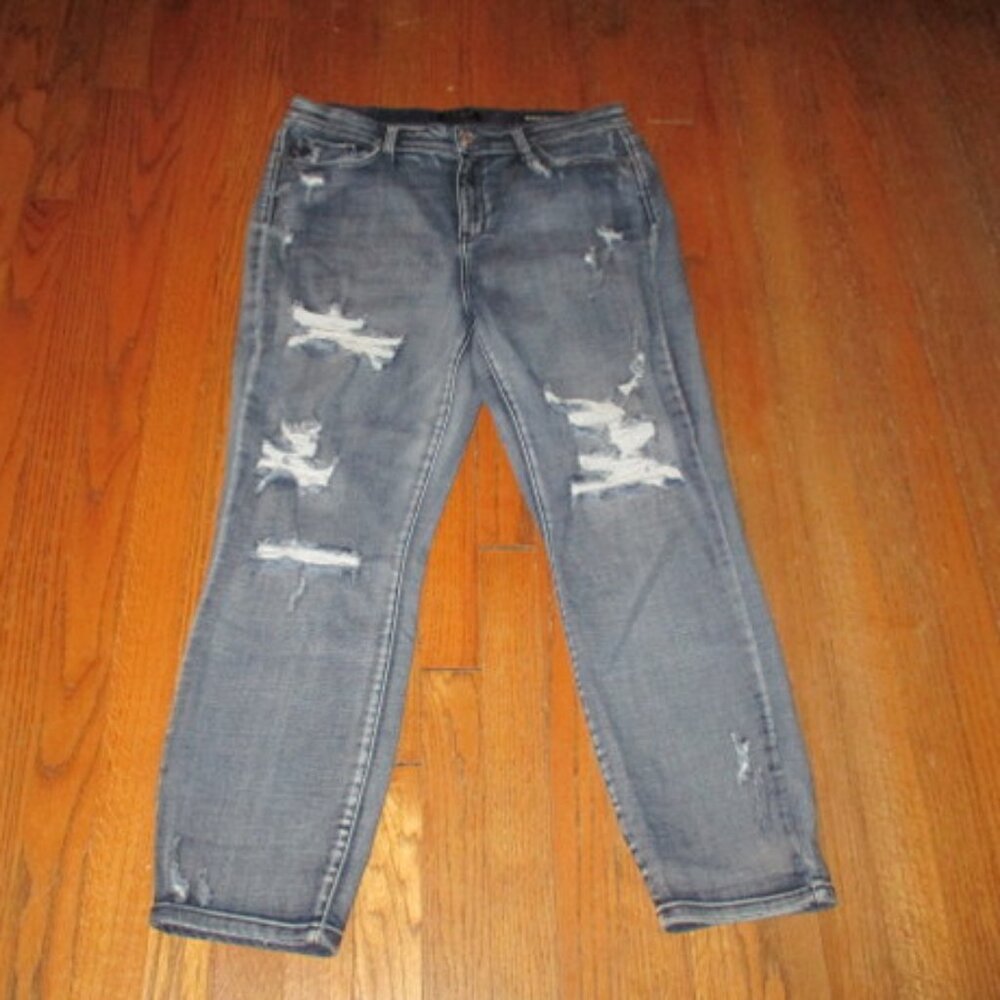 JUDY BLUE Boyfriend Fit Hi-Rise Jeans